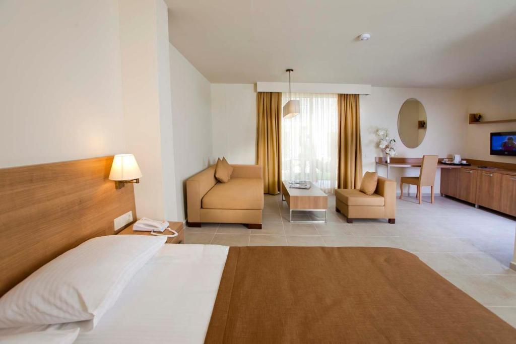 Dream World Family Club