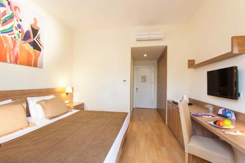 Dream World Family Club