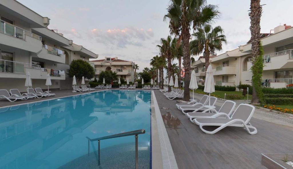 Dream World Family Club