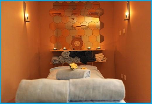 Poseidonia Beach Hotel