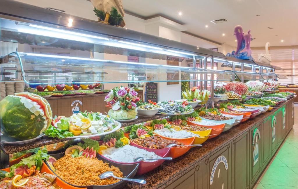 Lonicera World Hotel