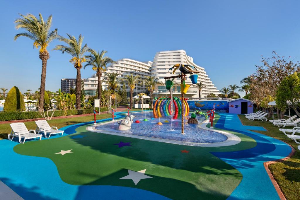 Miracle Resort