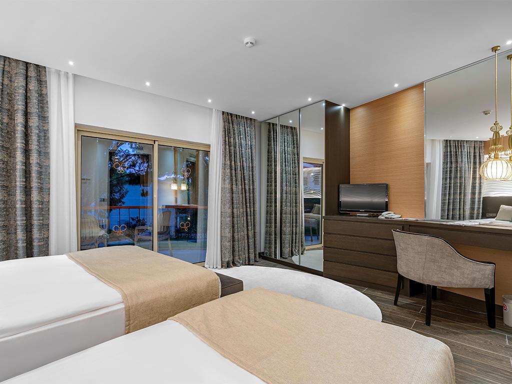 Papillon Belvil Hotel