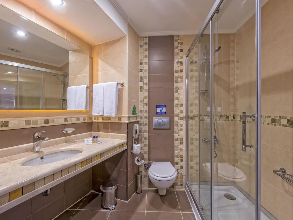 Royal Atlantis Spa Resort