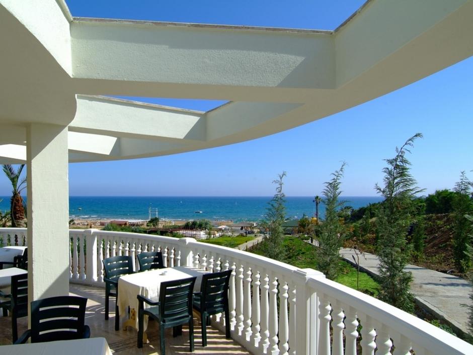 Royal Atlantis Spa Resort