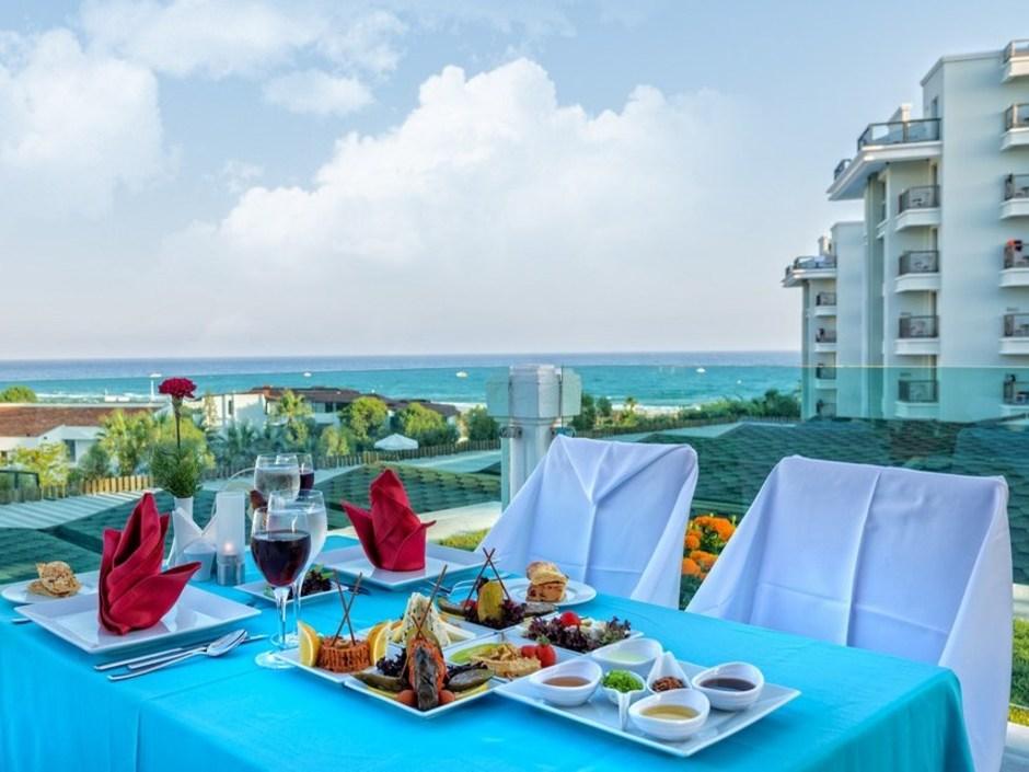 Royal Atlantis Spa Resort