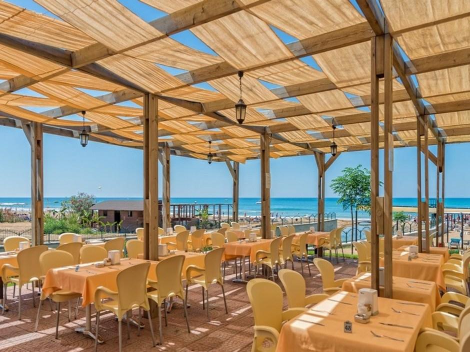 Royal Atlantis Spa Resort