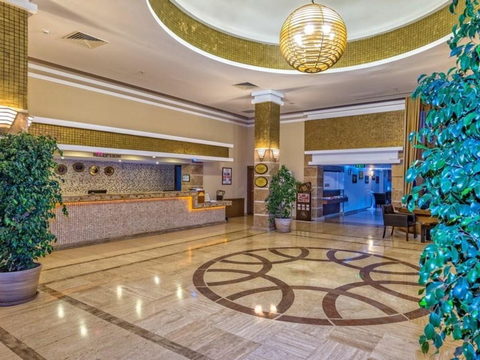 Royal Atlantis Spa Resort