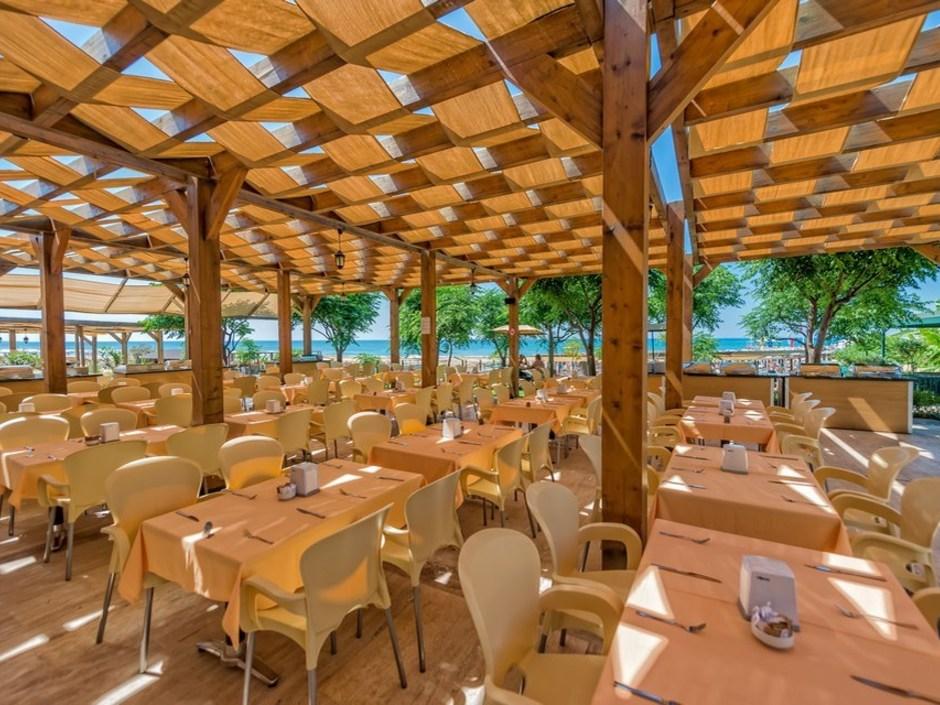 Royal Atlantis Spa Resort