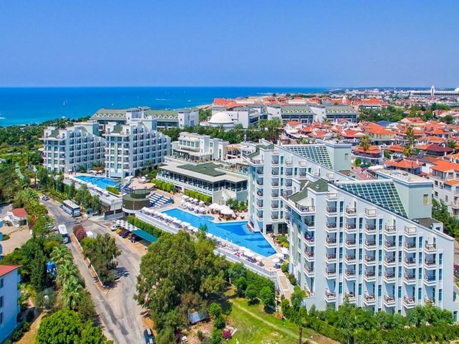 Royal Atlantis Spa Resort