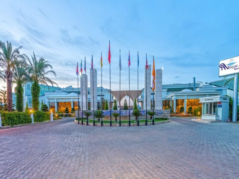 Royal Atlantis Spa Resort