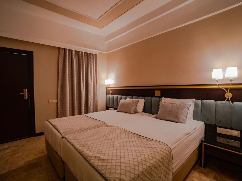 Royal Atlantis Spa Resort