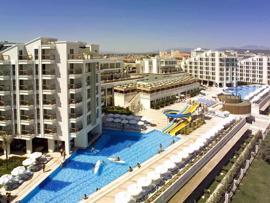 Royal Atlantis Spa Resort