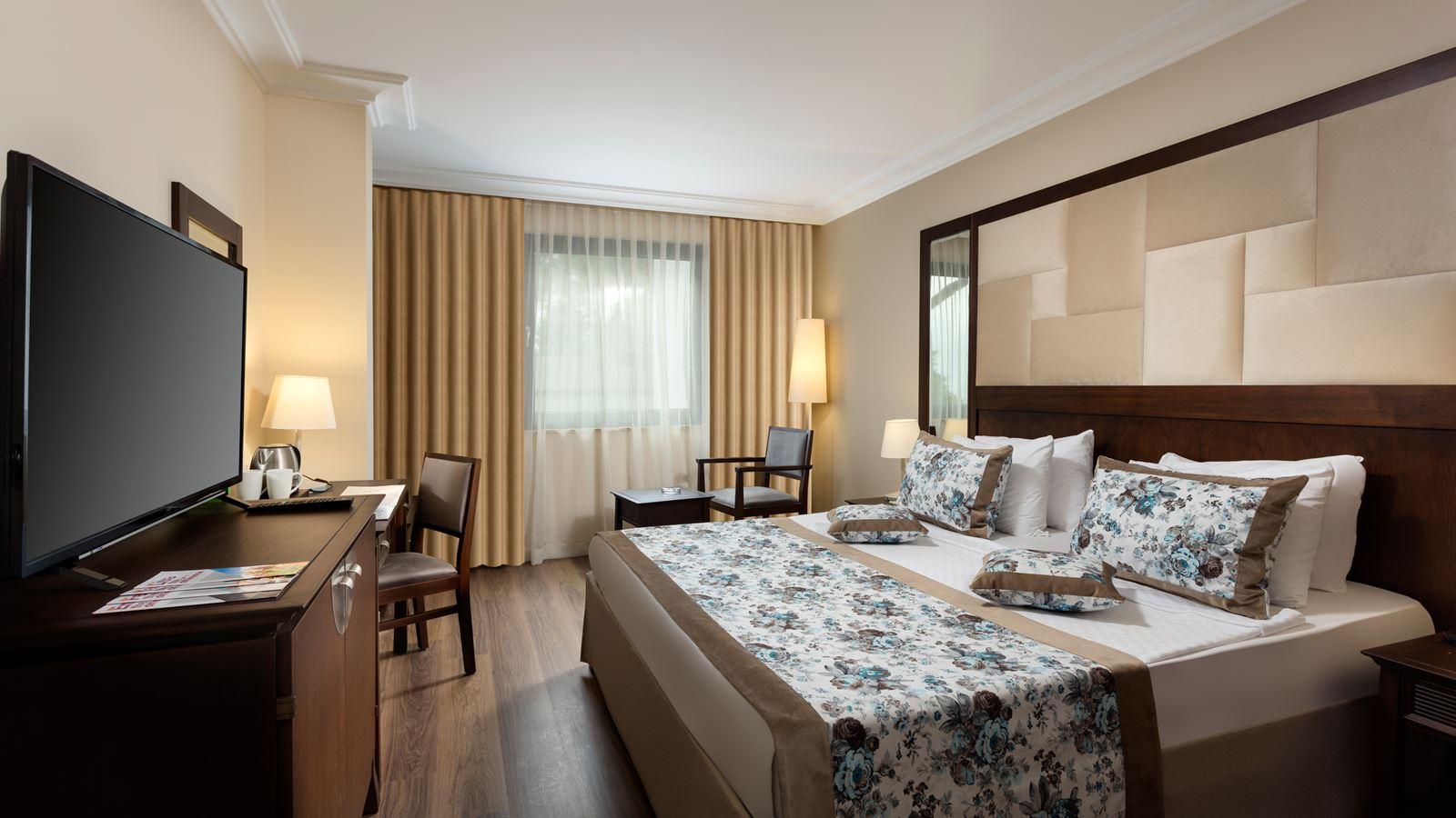 Seven Seas Hotel Life