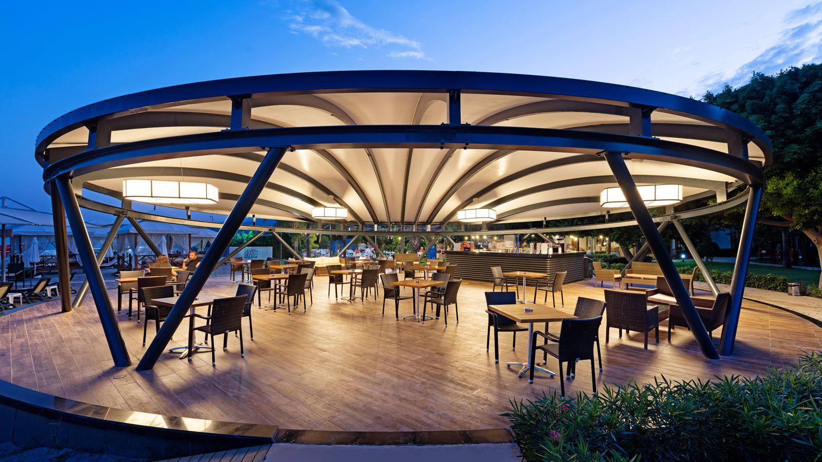 Seven Seas Hotel Life