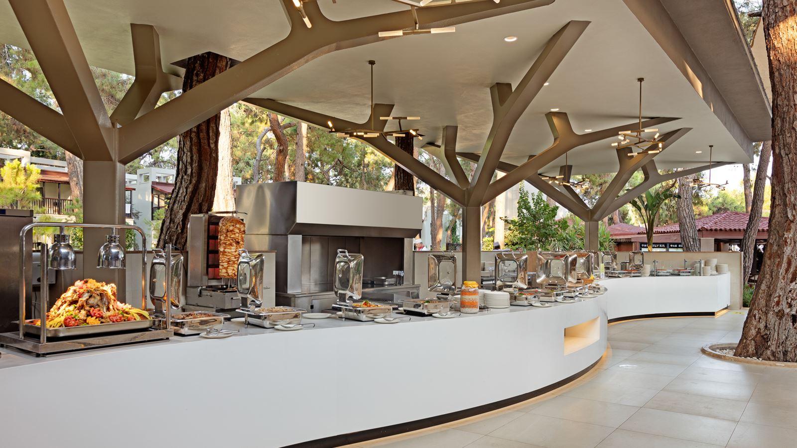 Seven Seas Hotel Life