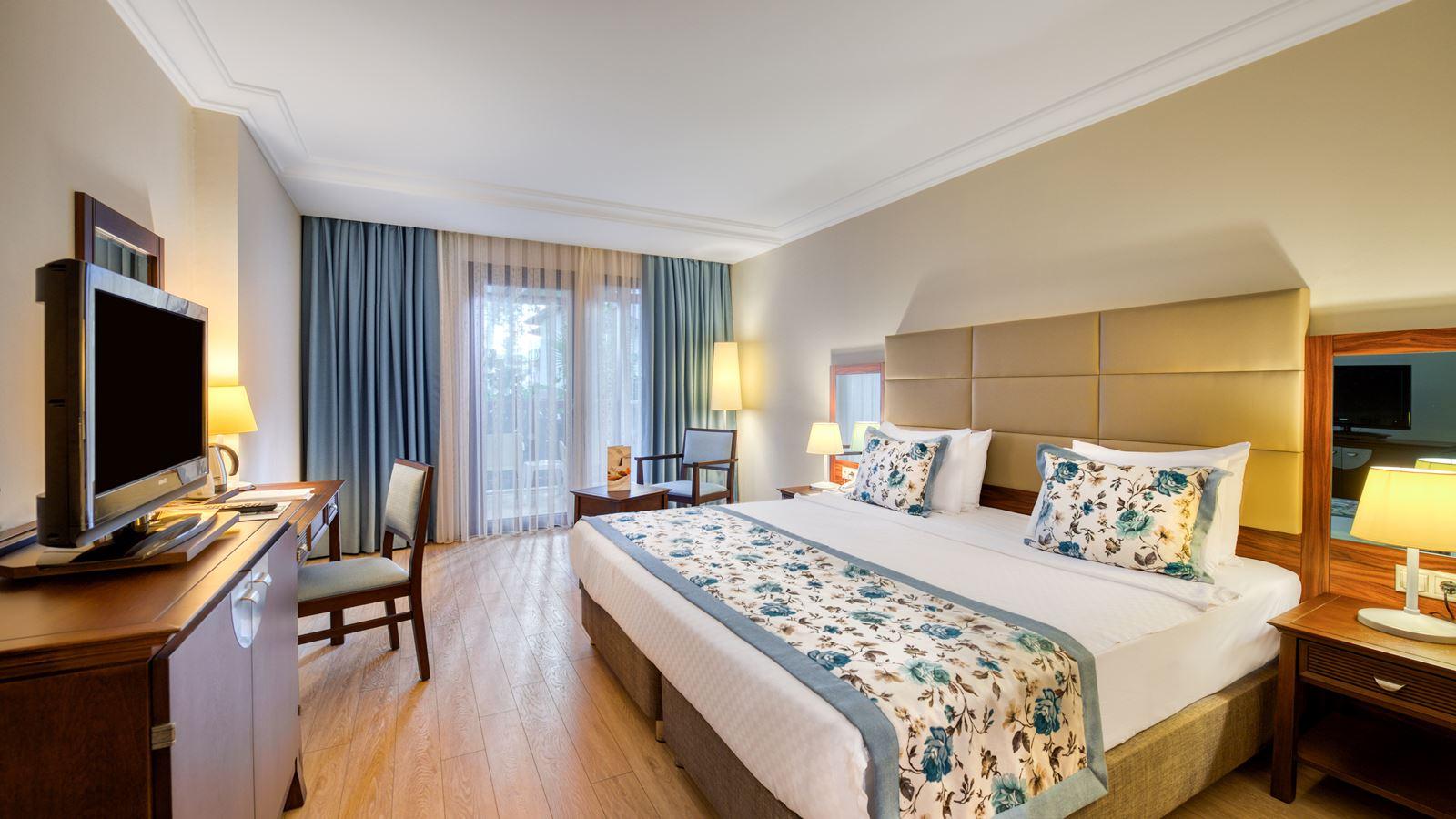 Seven Seas Hotel Life