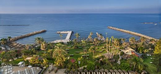Amathus Beach Hotel