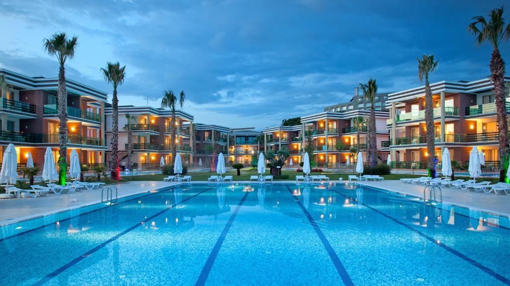 Tui Magic Life Masmavi