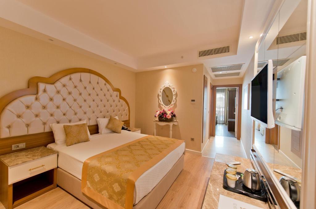 OZ Hotels Side Premium