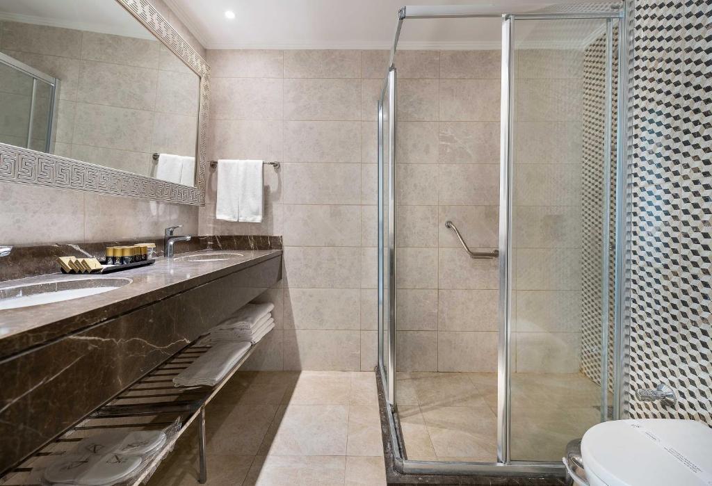 OZ Hotels Side Premium