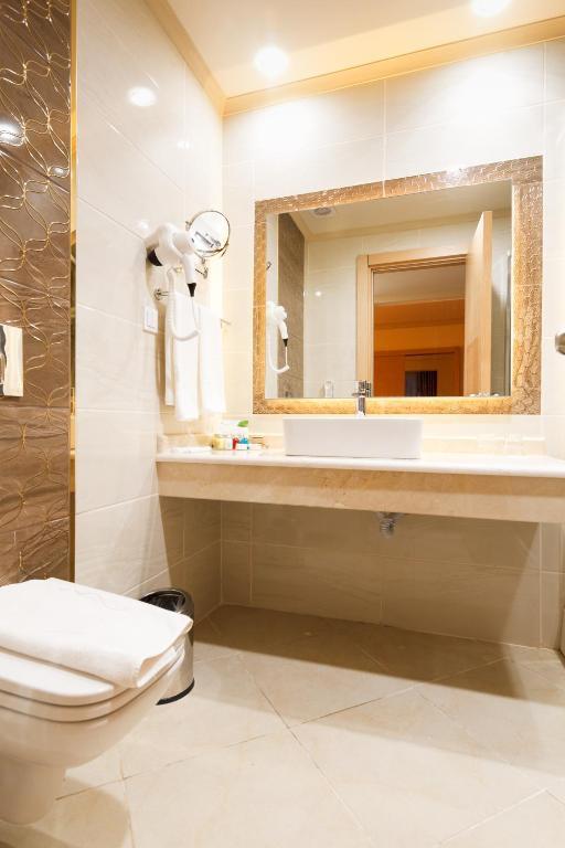 Loceanica Beach Resort Hotel