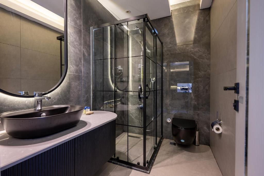 Loceanica Beach Resort Hotel