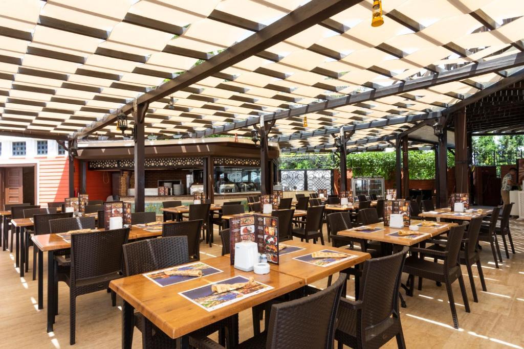 Orange County Resort Hotel Kemer