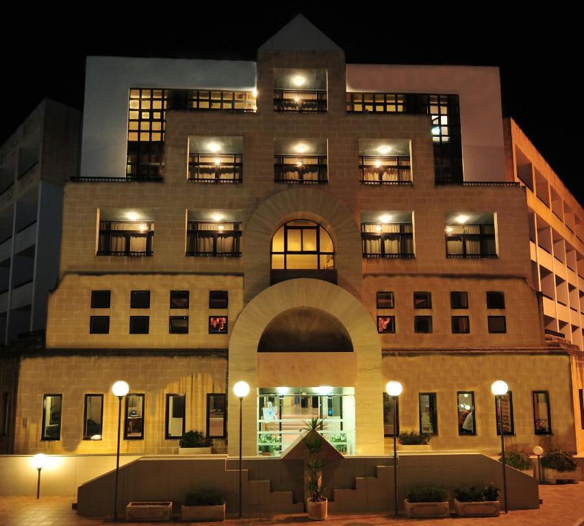 St. George's Park Hotel