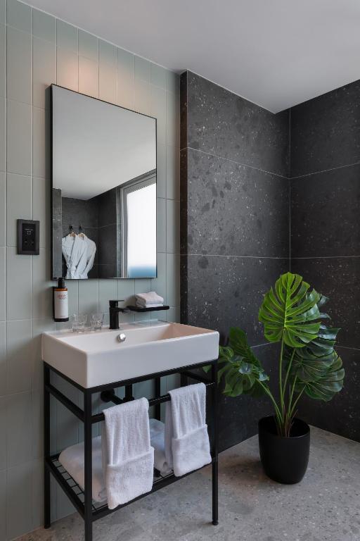 Hotel Mistral St. Julian's Affiliated By Melia