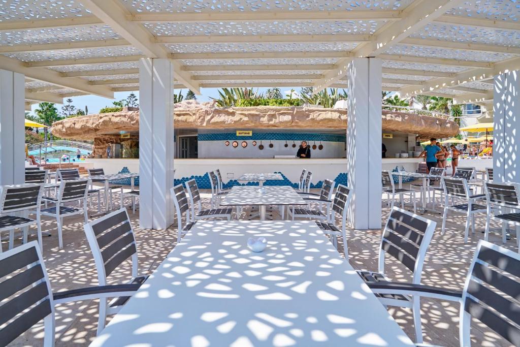 Mahdia Beach & Aquapark