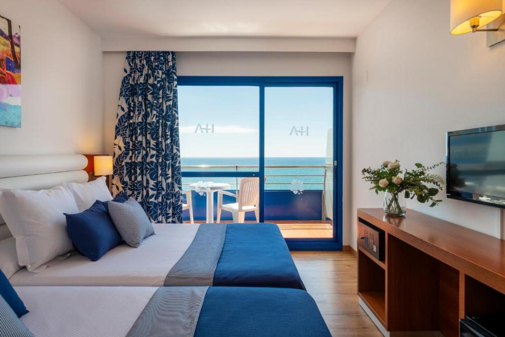 Tahiti Playa Hotel & Suites