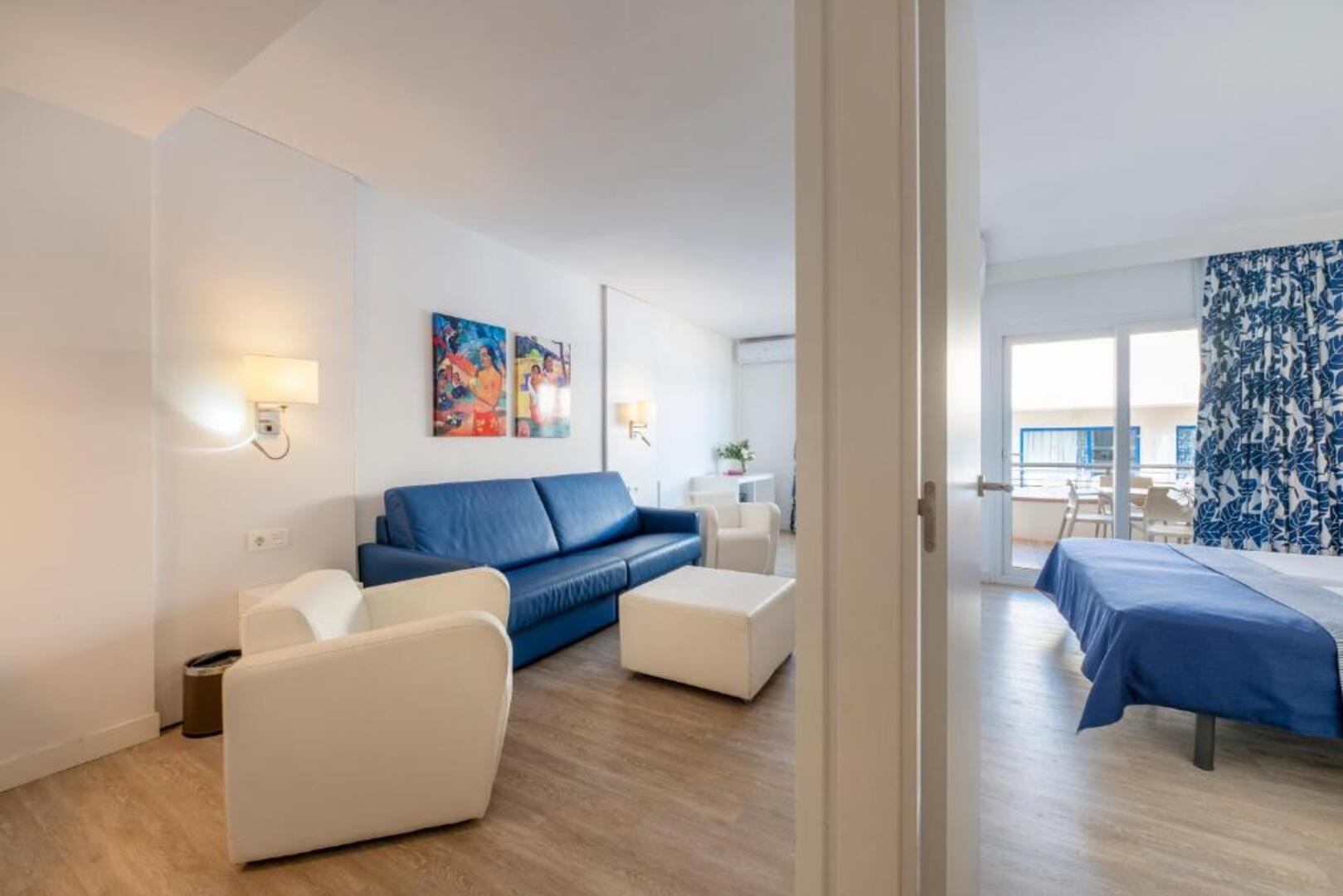 Tahiti Playa Hotel & Suites