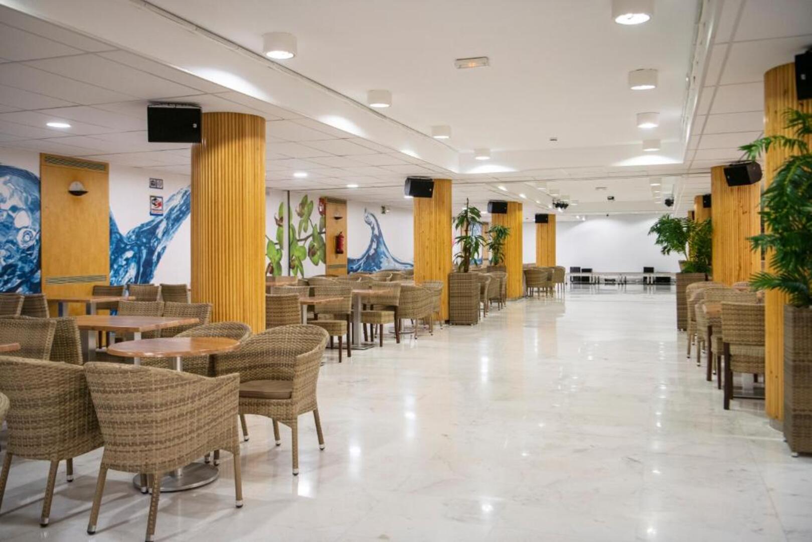 Tahiti Playa Hotel & Suites