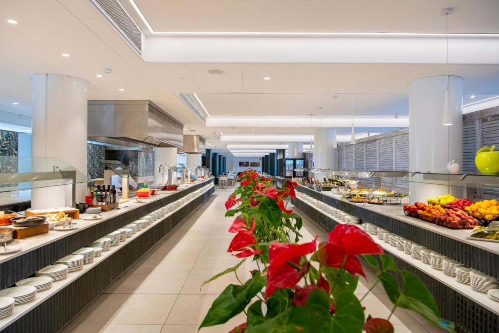 Tahiti Playa Hotel & Suites